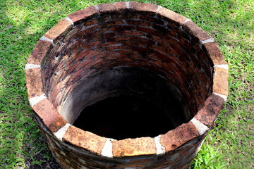 Old red brick pond loop sphere, Cement old pond circle, coterie, ambit in garden