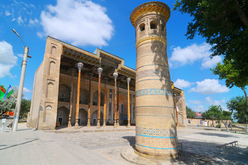  Bolo Hauz Mosque, also known as Bolo Khauz Mosque, Bukhara, Uzbekistan
