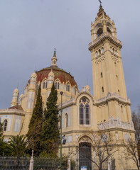Fototapeta na wymiar Church in the historic district of Madrid