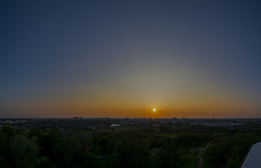 Obraz premium Berlin-Marzahn Sonnenuntergang