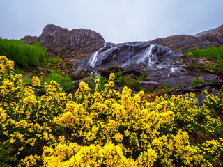 Obraz premium Gleninchaquin waterfall at Beara Peninsula