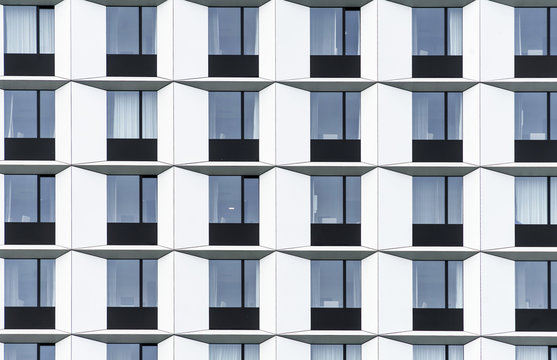 Facade of the Intercity Hotel Hamburg Dammtor Fair at CCH