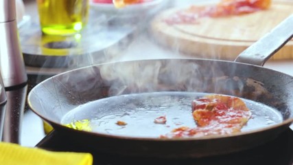 Lecker Kochen (Spiegelei mit Speck)