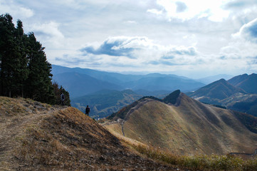 Fototapeta na wymiar 曽爾高原の亀山峠（奈良県、日本）