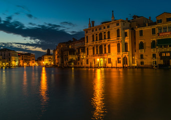 Fototapeta na wymiar Venice by night.