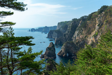 【岩手県田野畑村】高さ200ｍの断崖が連なる景勝地、北山崎はまさに息をのむ海のアルプス