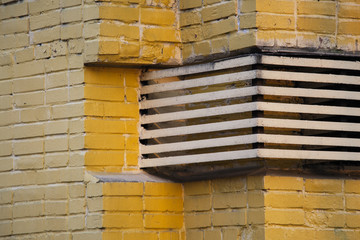 wall of yellow bricks