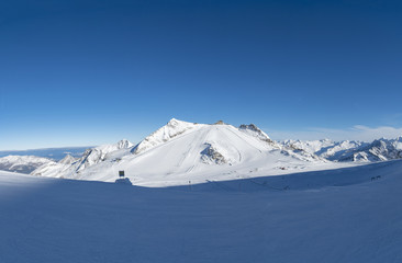 Fototapeta na wymiar Hintertux glacier at Austrian Alps, Tyrol