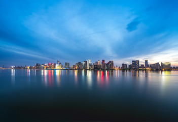 Fototapeta premium panoramic city skyline in hangzhou china