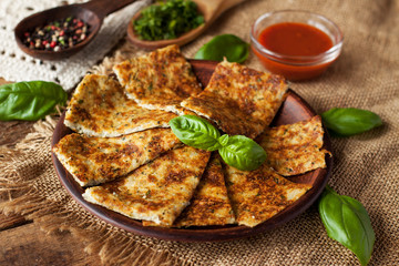 Breadsticks made of cauliflower, cheese and herbs