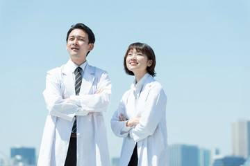 腕組みをする白衣の男性 Wall Mural Wallpaper Murals Chachamal 腕組みをする白衣の男性 Wall Mural Wallpaper Murals Chachamal