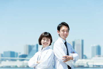 腕組みをする白衣の男性 Wall Mural Wallpaper Murals Chachamal 腕組みをする白衣の男性 Wall Mural Wallpaper Murals Chachamal
