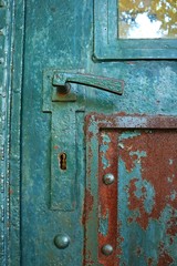 Old door / Architecture