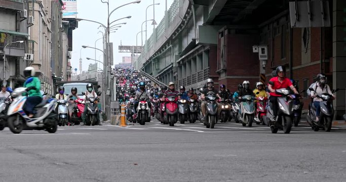 Motorbike traffic in taipei city