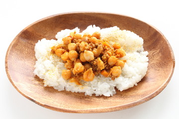 Chick pea and mince simmered spicy sauce