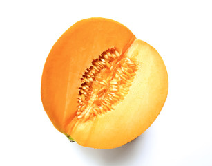 Primo piano di melone fresco, dolce e succoso, frutto dissetante con proprietà diuretiche, infatti è un frutto tipico dei periodi estivi