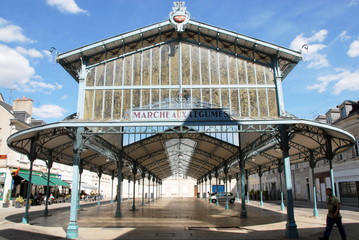 Halles style Baltard, Marché aux légumes, ville de Chartres, Eure et Loir, France