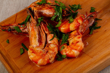 Grilled tiger prawns with herbs