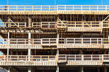 Construindo prédio de apartamentos