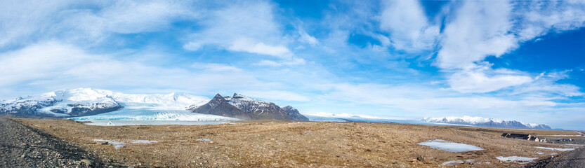 Fototapeta na wymiar Fjallsarlon glacier in winter season, Iceland