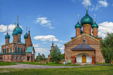 Fototapeta na wymiar Temple ensemble in Korovniki, Yaroslavl, Russia