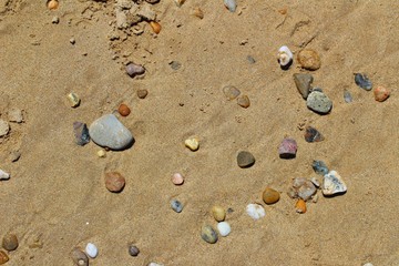 cailloux trouvés lors d'une ballade sur la plage en vendée 