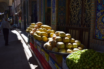 fruit in the Iranian market