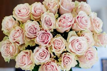 Bouquet of roses in a vase.
