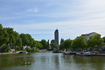 Fototapeta premium Nantes - L'Erdre et ses quais