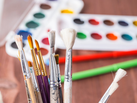 Brushes for drawing on a blurred background