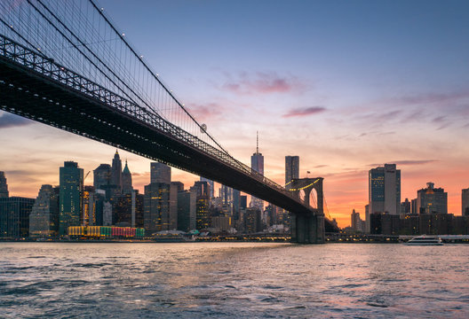 Brooklyn Bridge at dusk in NYC
