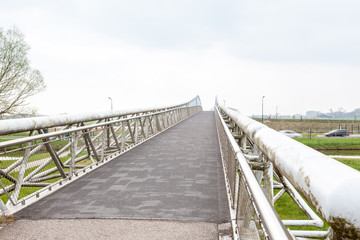 Obraz premium An bicycle bridge