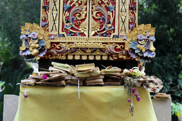 The Balinese daily offerings in Hindu ritual. Locally called "canang sari"