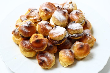 Bignè crema e cioccolato