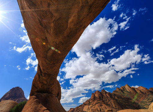 Felsbogen, Spitzkoppe und Pontok-Berge