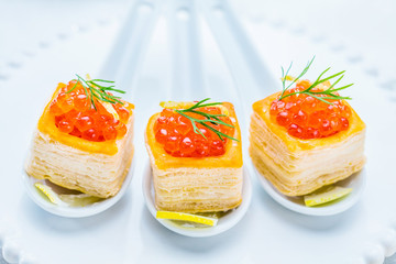  Lachs kavier Gormet häppchen