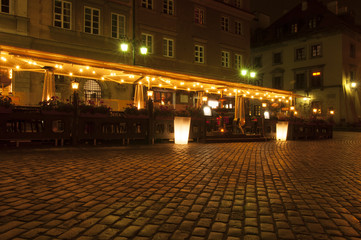 miasto nocą