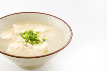 ゆし豆腐（沖縄の郷土料理）