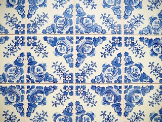 Photo of a traditional portuguese tile and pattern