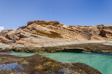 Fototapeta na wymiar landscape. Ocean and natural pool. Fuerteventura.