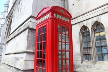 Fototapeta na wymiar London phone booth
