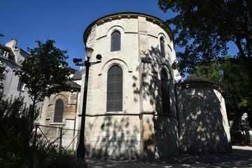 Fototapeta premium Chevet de l'église Saint-Julien à Paris, France