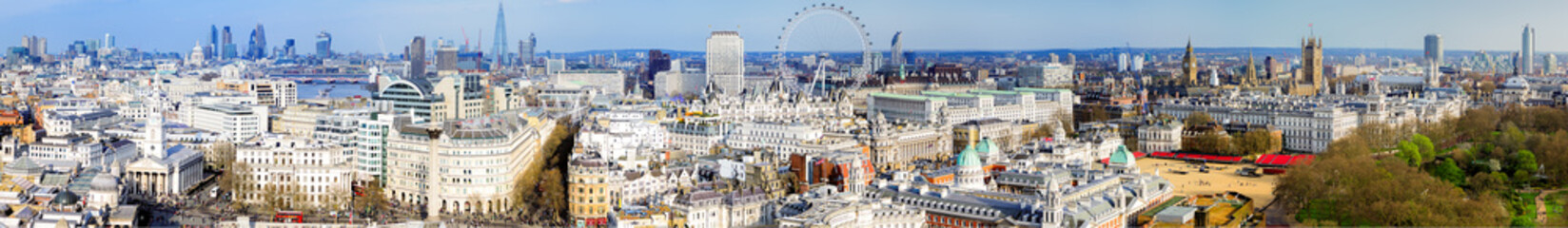 The London Skyline Panoramic - obrazy, fototapety, plakaty