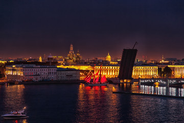 Obraz premium Święto Szkarłatnych Żagli w Petersburgu.