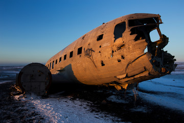 Fototapeta na wymiar Crashed Airplane on the Black Sand Beach, Iceland