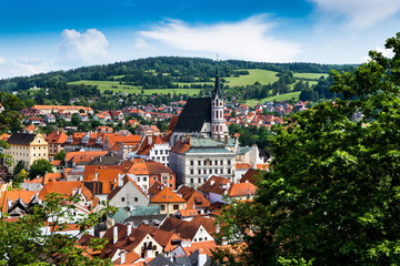 Obraz premium Beautiful view to church and castle in Cesky Krumlov, Czech republic