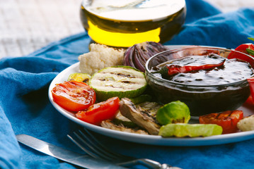 Teriyaki sauce with grilled vegetables