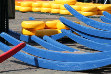 CARRIERS AND  CHEESE ON THE MARKET IN ALKMAAR