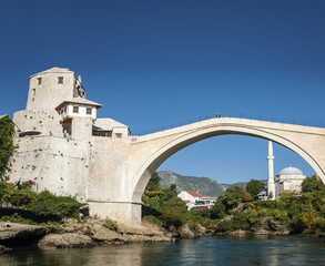 Obraz premium old bridge famous landmark in mostar town bosnia and herzegovina