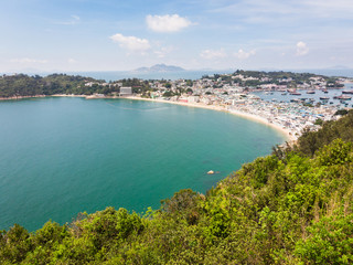 Fototapeta premium Stunning aerial view of the beach and the town in Cheung Chau island in Hong Kong, China